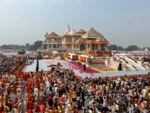 ayodhya-temple-india-day-view
